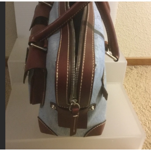 Dooney&Bourke purse and accessories - Picture 7 of 7